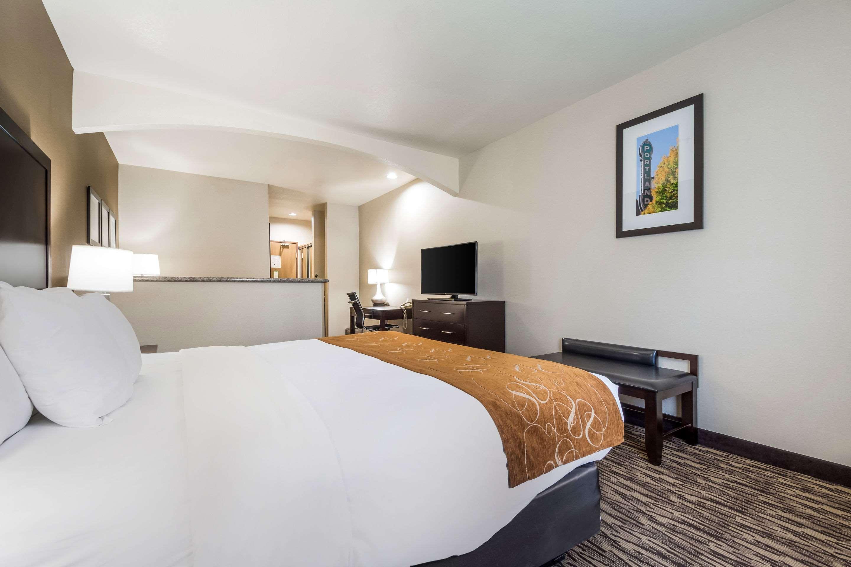Comfort Suites Portland Airport Exteriör bild