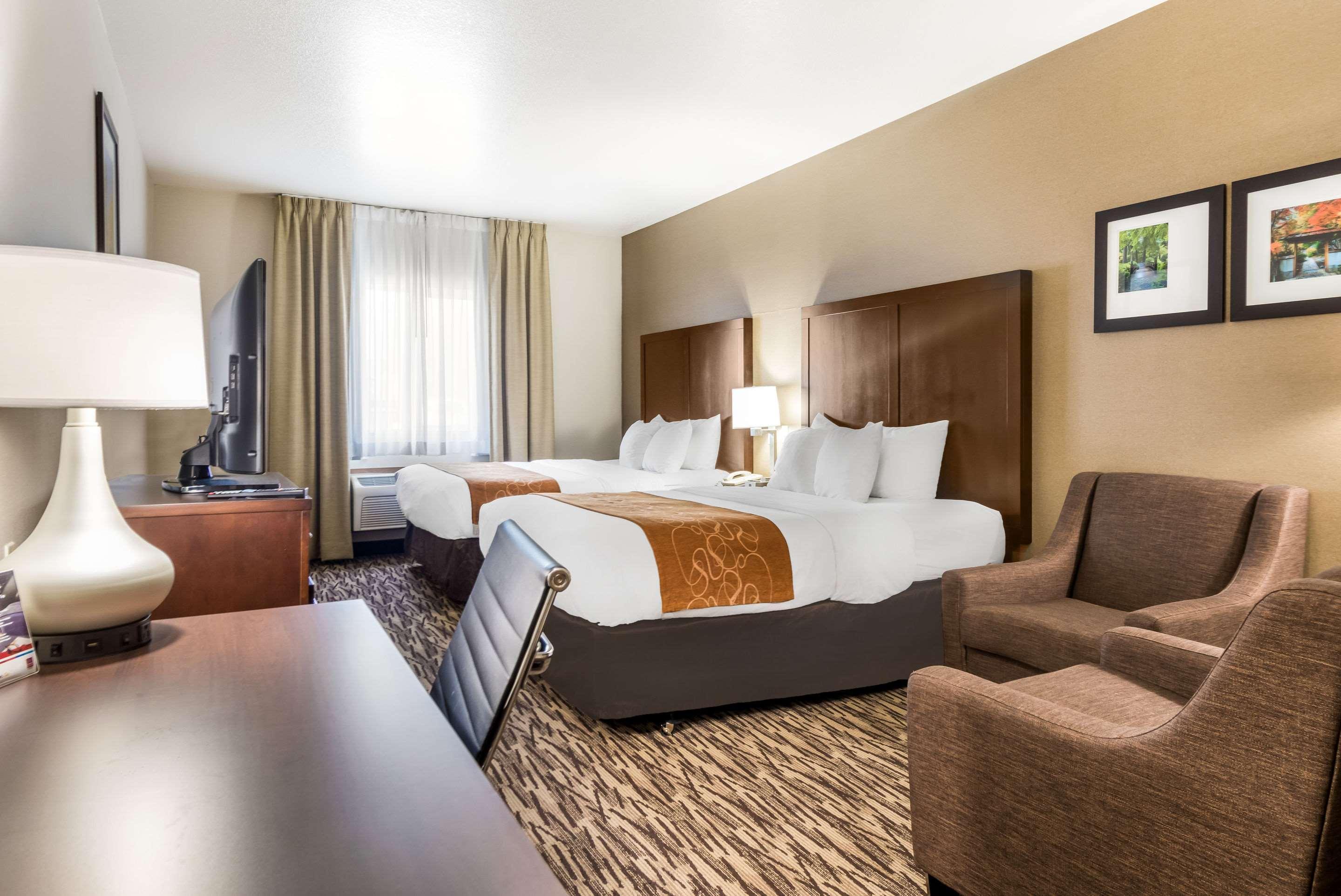 Comfort Suites Portland Airport Exteriör bild