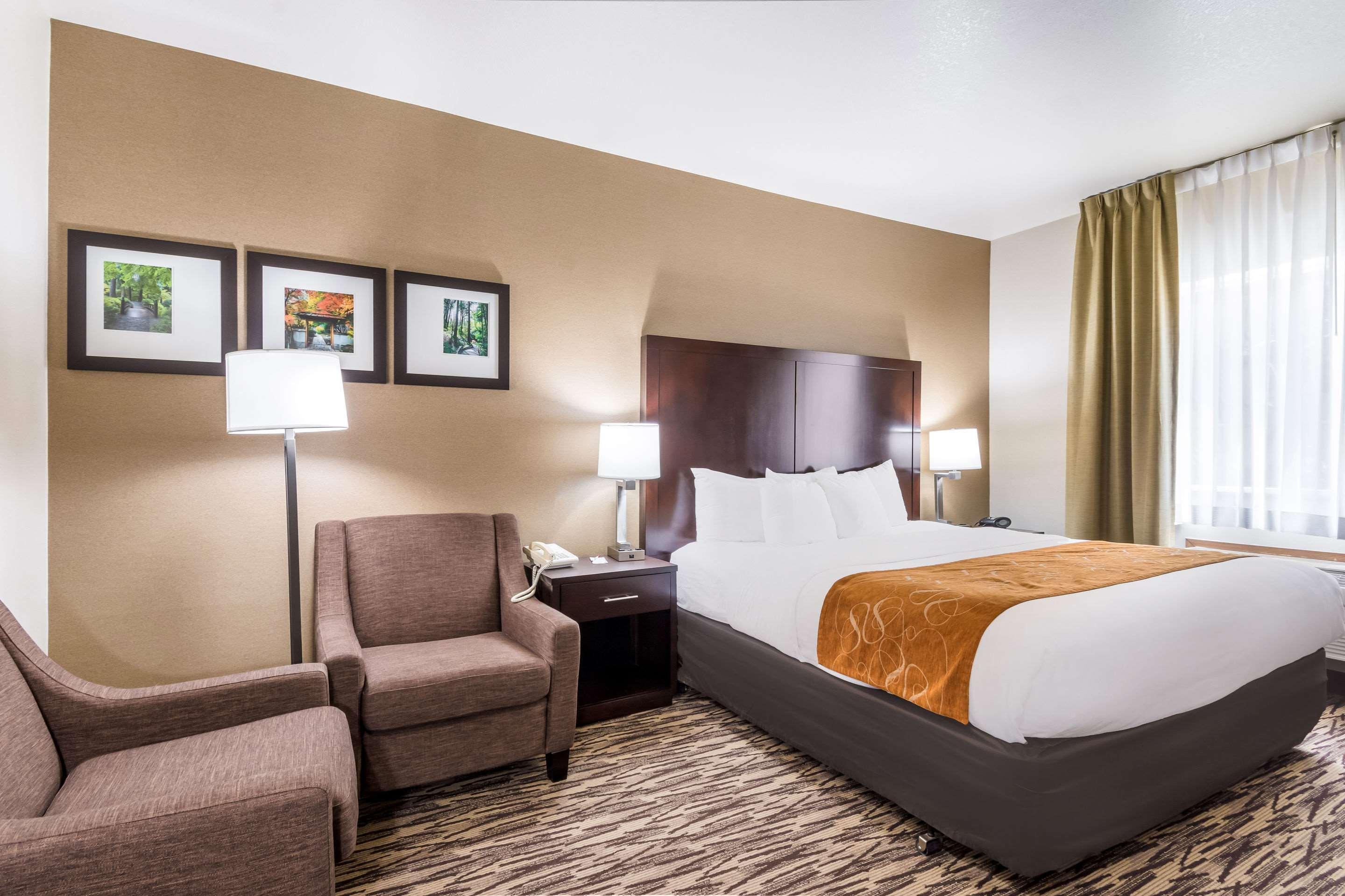 Comfort Suites Portland Airport Exteriör bild