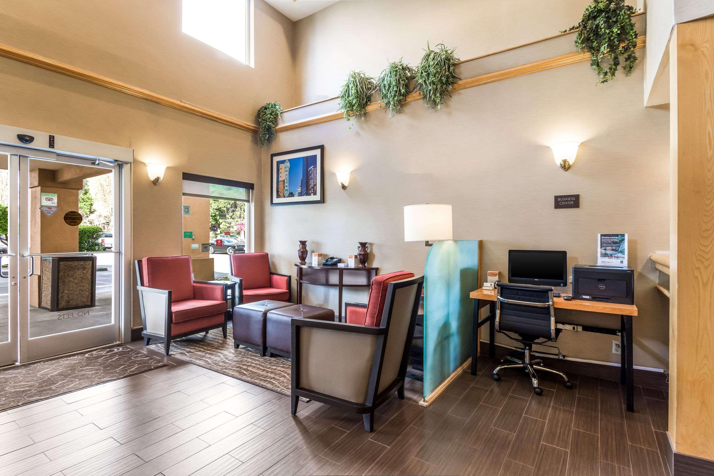 Comfort Suites Portland Airport Exteriör bild