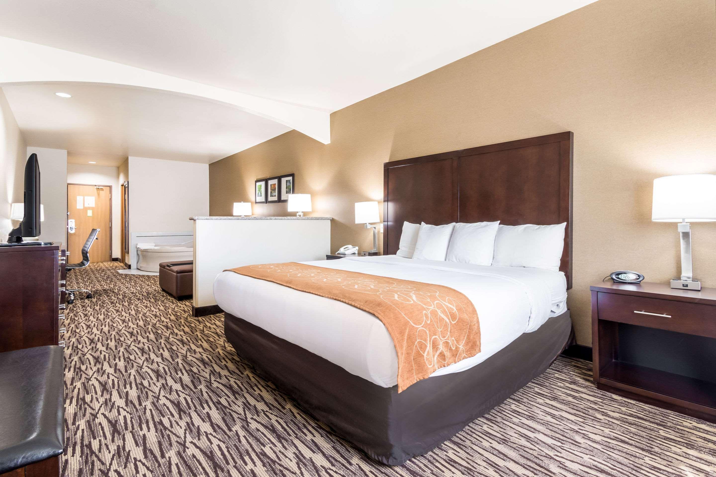 Comfort Suites Portland Airport Exteriör bild
