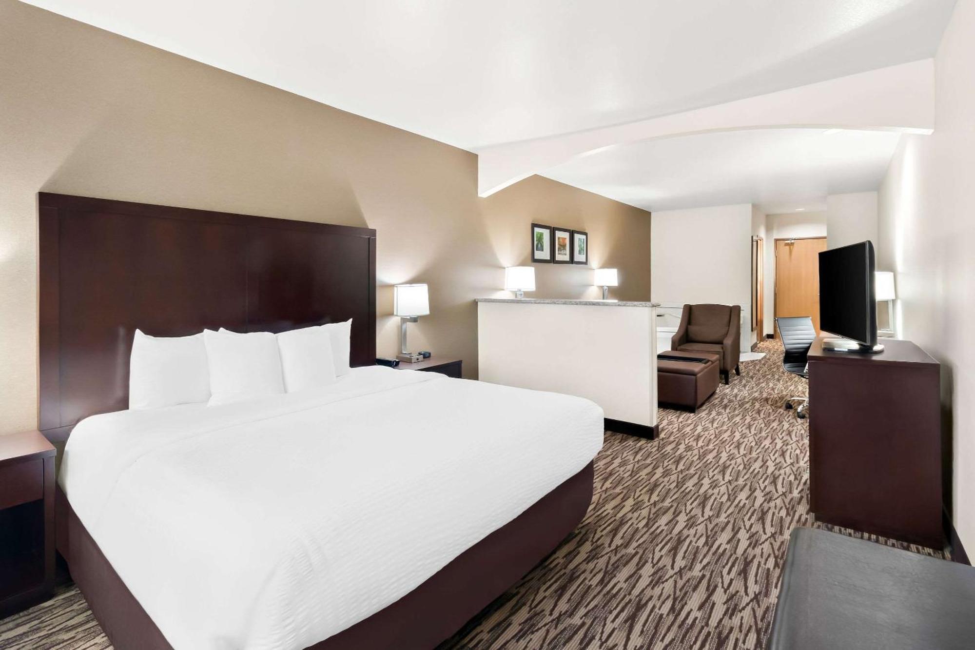 Comfort Suites Portland Airport Exteriör bild